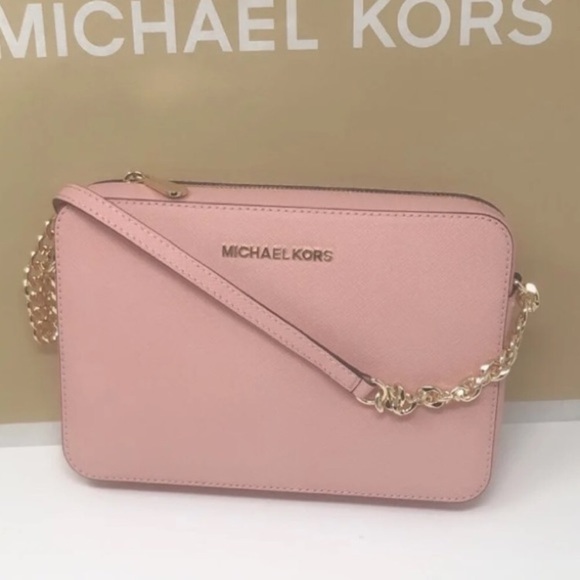 Michael Kors Handbags - Michael Kors Jet Set Large Crossbody bag